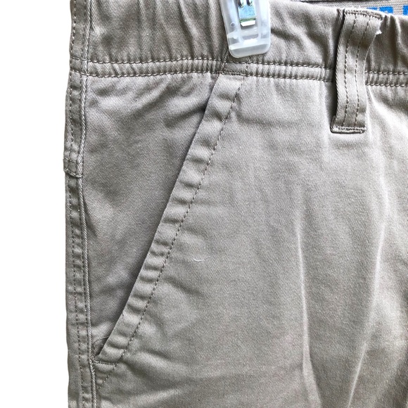 POLAR KING by KEY | Mens flex movement cargo khaki shorts - Picture 7 of 13